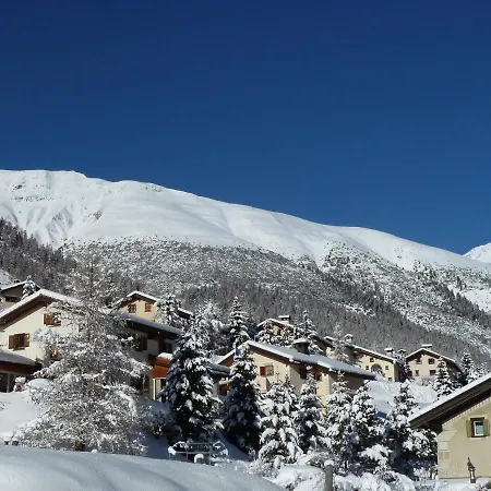 Chesa Sper L'ovel Brail Apartament